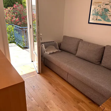 Holiday home La Fleur D'oranger *