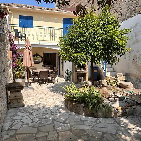 La Fleur D'oranger Holiday home Aigues-Mortes